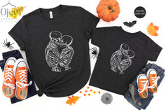 Kissing Skeleton Shirt, Skeleton Couple Shirt, Halloween Couple Shirt, Skeleton Love Shirt, Skeleton Love Shirt, Halloween Couple Gift