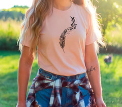 Feather Birds Shirt, Feather T-Shirt, Birds Tee, Graphic Tee, Bird T-Shirt, Nature Shirt, Bird Lover Shirt, Bird Gift Shirt, Bird Gift Shirt