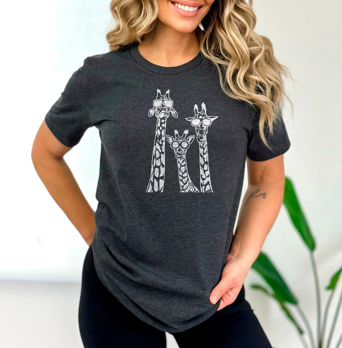 Giraffe Shirt, Animal Lover, Zoo Shirt, Sarcastic Tee, Funny Giraffe Shirt, Comic Giraffe Shirt, Giraffe Reader Gift, Funny Gift for Her,