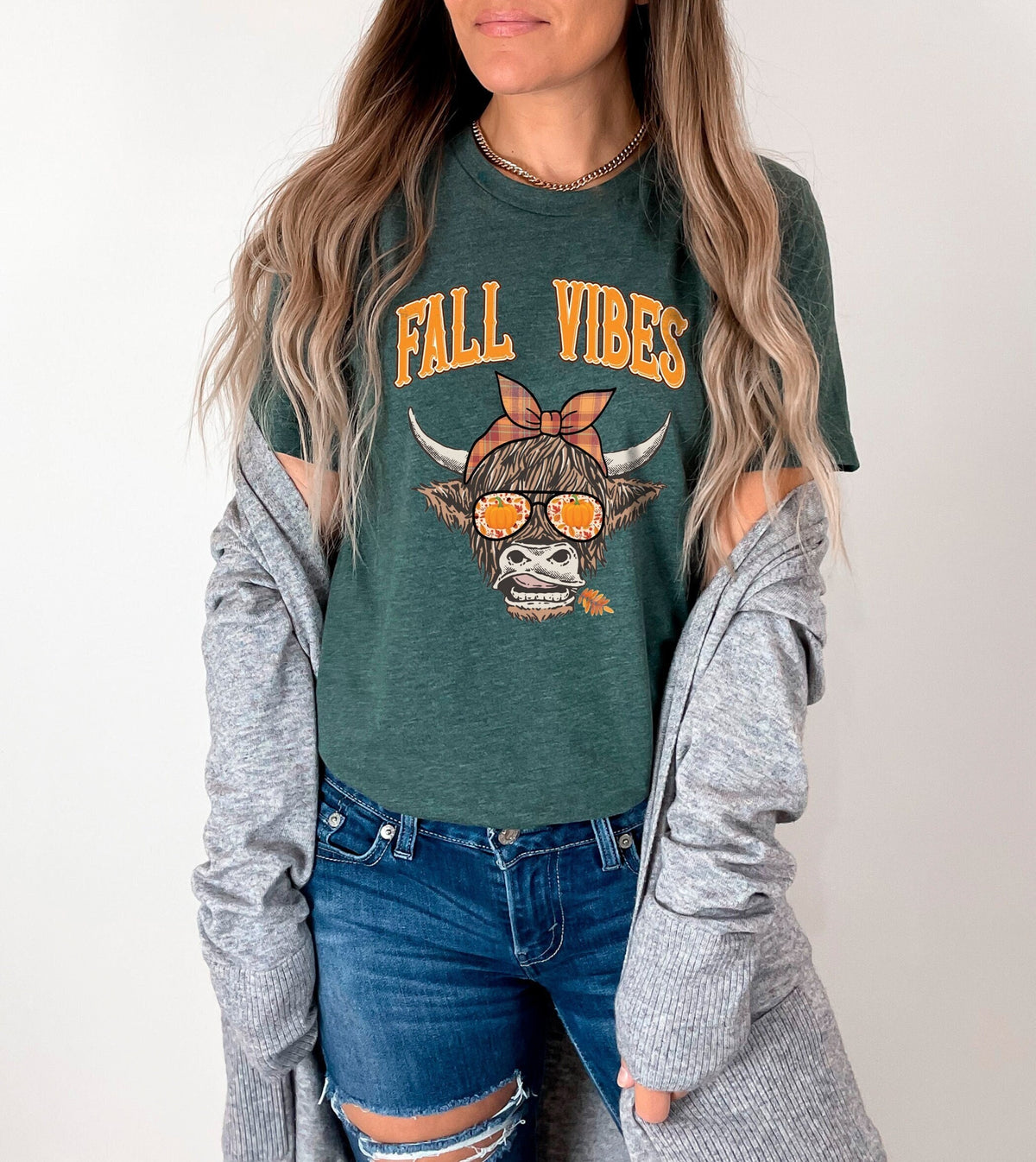 Fall Vibes Cow T-Shirt, Highland Cow Fall Shirt, Fall Vibes Crewneck, Cow Lover Gift, Vintage Fall Tee, Western Cow Shirt, Fall Season Tee