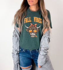 Fall Vibes Cow T-Shirt, Highland Cow Fall Shirt, Fall Vibes Crewneck, Cow Lover Gift, Vintage Fall Tee, Western Cow Shirt, Fall Season Tee