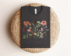 Wildflower Shirt, Plant Lover Shirt, Gardener Outfit, Aesthetic Flower Shirt, Botanical Shirt, Nature Lovers Gift, Florist Shirt, Garden Tee