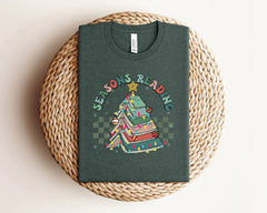 Christmas Book Tree Shirt, Seasons Reading Christmas Shirt, Teacher Xmas Shirt, Retro Christmas Season, Bookworm Shirt, Reading Lover Gift