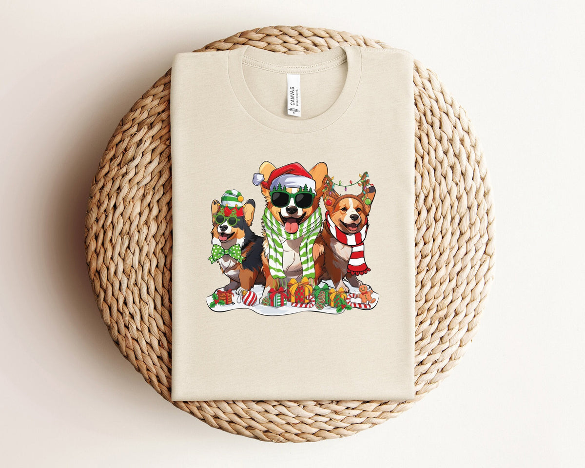 Corgi Christmas Shirt, Cute Christmas Shirt, Dog Lover Gift, Dog Mom Christmas Shirt, Retro Christmas Shirt, Animal Lover Tshirt, Xmas Gifts