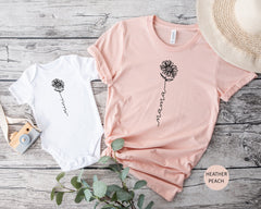 Matching Mama And Mini Outfit, Minimalist Mama Floral Shirt, Matching Mama & Baby Shirts, Mini Baby Bodysuit, Mother's Day Mama