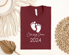 Mama Est 2025 Shirt, Pregnancy Announcement Shirt, Coming Soon Baby 2025 Shirt, Pregnancy Reveal Shirts, Women's Clothing, Pregnant Mom Gift