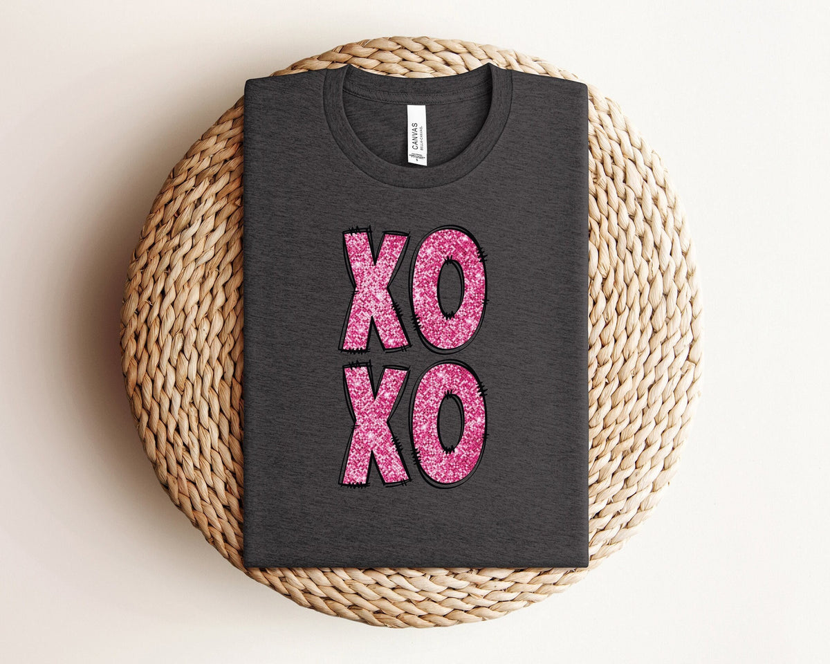 Xoxo Shirt, Valentines Day Shirt, Girlfriend Shirt, Womens Clothing, Cute Valentine Tee, Retro Valentines Shirt, Valentines Day Gift For Her