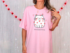 Cute Cat Valentine Tshirt, Meowentine Valentine Shirt, Cat Lover Gift, Cat Hearts Tshirt, Cat Mom Valentine Crewneck, Valentine's Day Gift