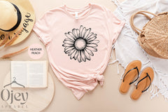 Daisy Shirt, Chamomile Shirts, Birth Month Flower, Boho Shirt, Wildflower Shirt, Floral Tshirt, Womens Clothing, Flower Shirt, Gift For Her