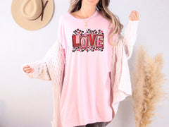 Retro Love Shirt, Cute Valentine Shirt, Valentine In Couple, Gift From Husband, Womens Clothing, Girlfriend Tshirt, Valentine's Day Gift