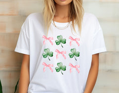 Coquette Clover T-Shirt, Bow St Patrick Shirt, Bow Clover Tee, St Patrick T-Shirt Gift, Cute St Patrick Tee, Irish Mom Gift, Lucky Tshirt