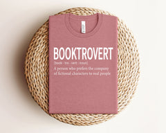 Booktrovert Definition T-shirt - Minimalist Reader Gift - Book Lovers Shirt - Introverted Reader Gift -  Bookish Shirts - Book Club Tee