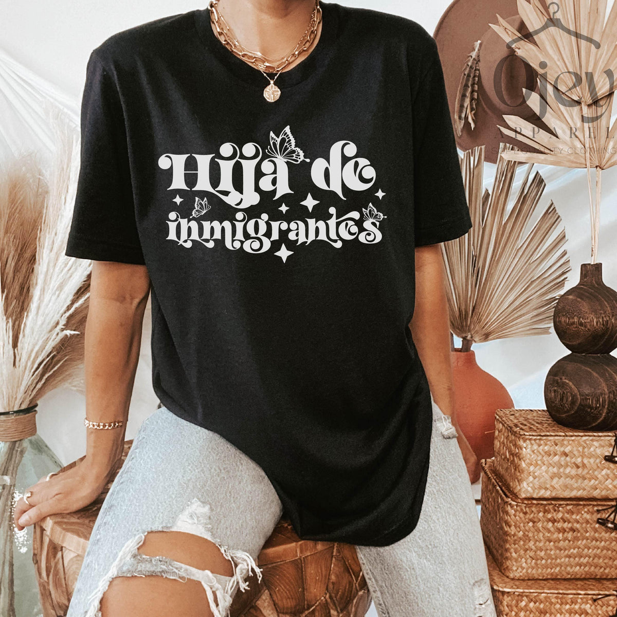 Hija De Imigrantes Shirt - Latino Immigrant T-Shirt - Daughter of Immigrants Shirt - No Human is Illegal - Pro- Immigrant T-Shirt