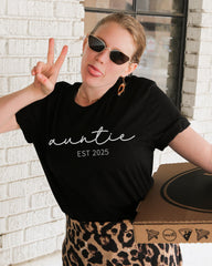 Auntie Est 2025 Shirt, Auntie To Be Shirt, 2025 Aunt Shirt, Minimalist Aunt Tshirt, Auntie Established Shirt, Womens Clothing, Gift For Aunt