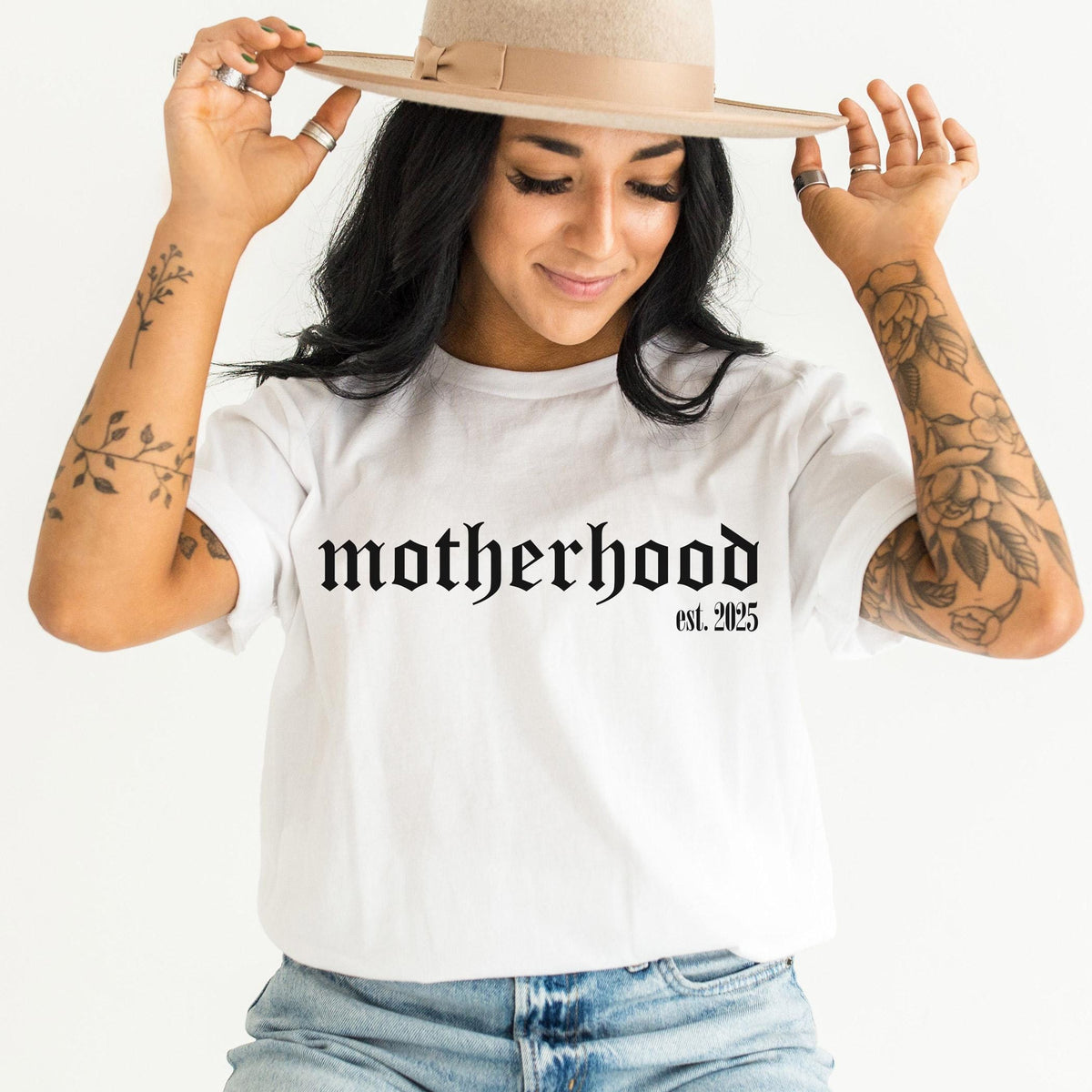 Motherhood Est 2025 Shirt, Mother's Day Shirts, Mother Est Year Shirt, Mom T-Shirts, New Mom Shirt, Cute Mama Shirt, Crewneck, Gift for Mom