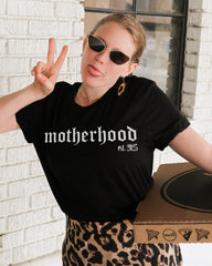 Motherhood Est 2025 Shirt, Mother's Day Shirts, Mother Est Year Shirt, Mom T-Shirts, New Mom Shirt, Cute Mama Shirt, Crewneck, Gift for Mom