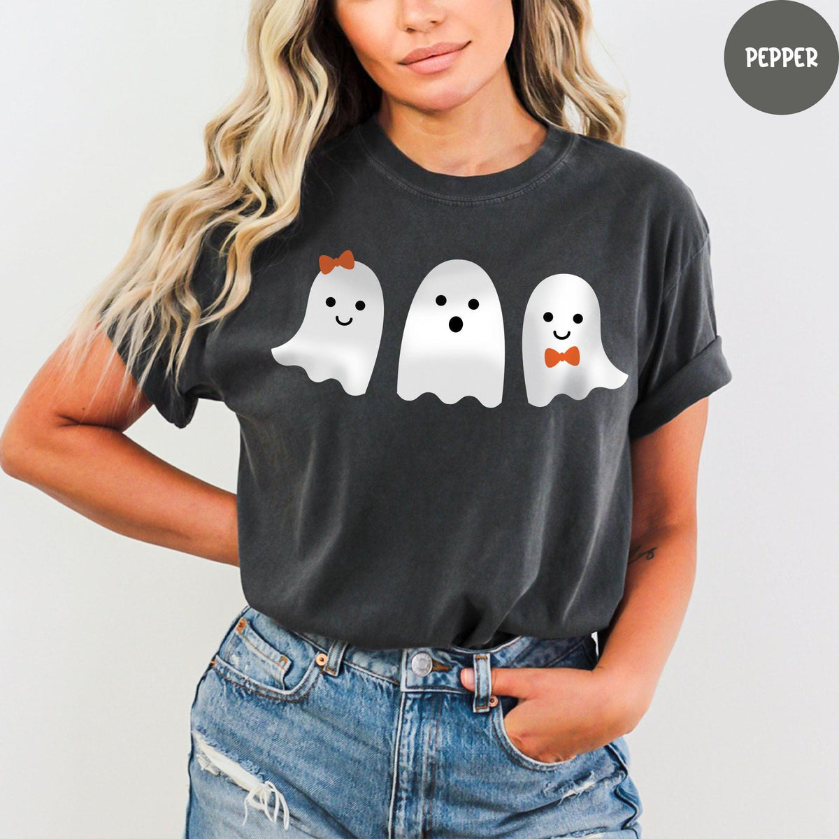 Comfort Colors® Halloween Ghost Tshirt, Spooky Season T-Shirt, Cute Ghost Shirt, Halloween Cute Women Outfit, Halloween Gift