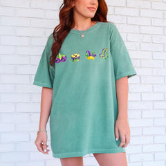 Comfort Colors® Mardi Gras Masks and Beads Carnaval Shirt - Mardi Gras Festival T-Shirt - Fat Tuesday Shirt