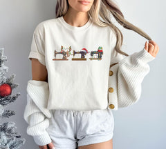 Comfort Colors® - Christmas Sewing T-Shirt - Christmas Gift - Holiday Tee - XMas Sewing Lover - Sew Machine Shirt - Gift for Mom - Sew Merry